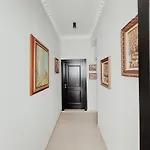 Ruby Palace Отель Влёра