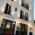 Ruby Palace Влёра