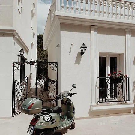 Ruby Palace Vlorë